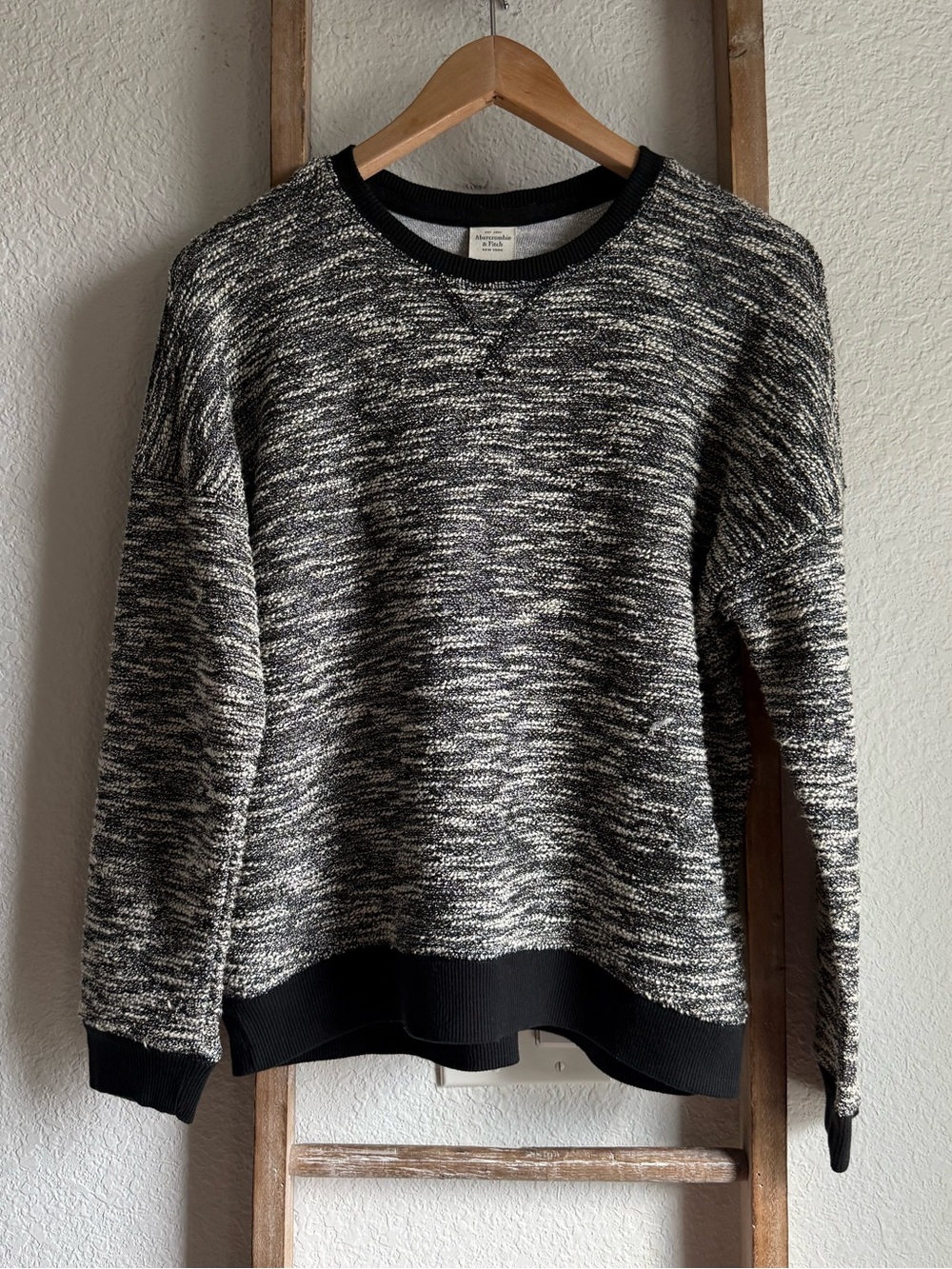 Abercrombie & Fitch Crewneck Madeline Textural Crew Sweater sz: XS